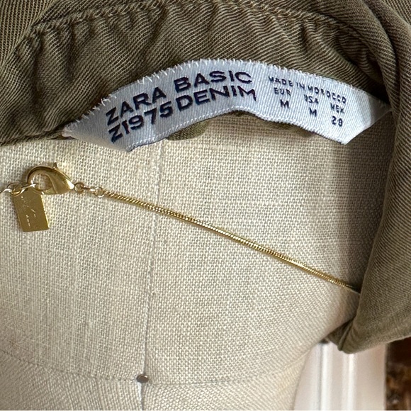 Zara Olive Button Top - Picture 3 of 3